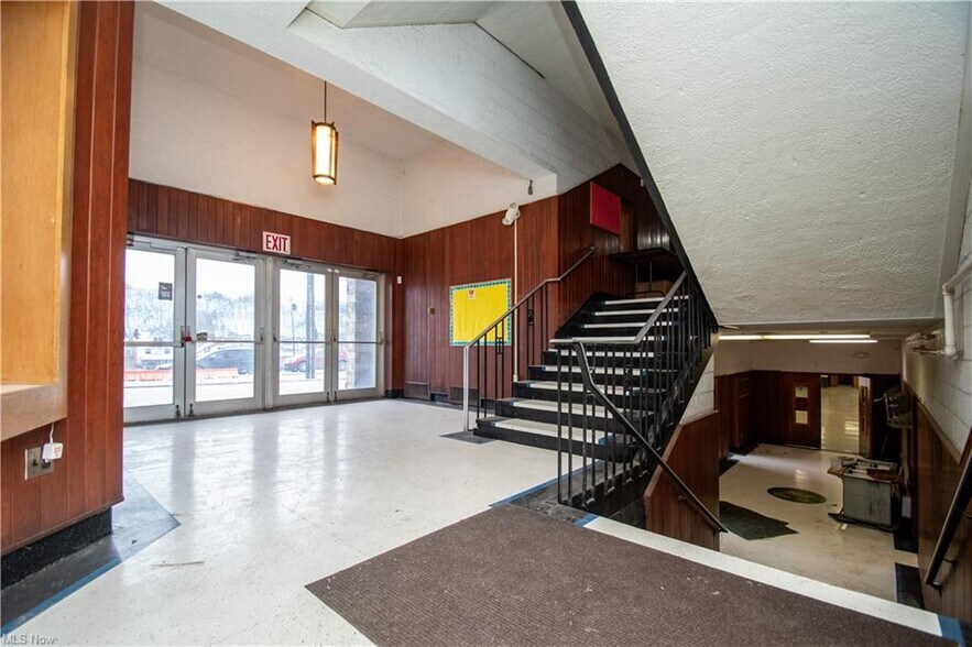 More Photos Of 335 W 5th St, East Liverpool Religious Facility For Sale