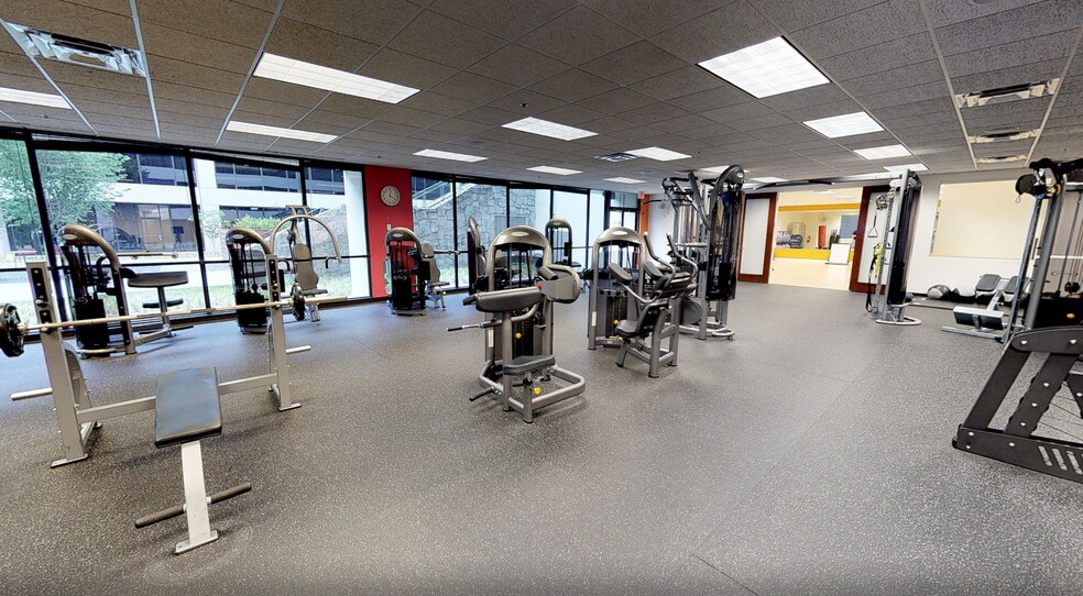 More Photos Of 210 Interstate N Pky SE, Atlanta Unknown For Lease