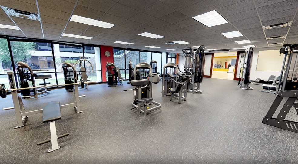 More Photos Of 210 Interstate N Pky SE, Atlanta Unknown For Lease