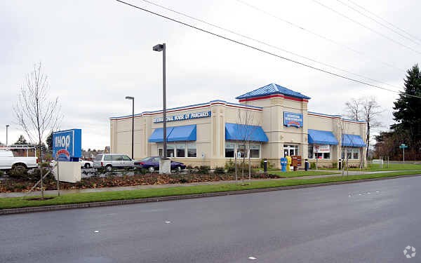 More Photos Of 2900 SE 164th Ave, Vancouver Restaurant For Lease