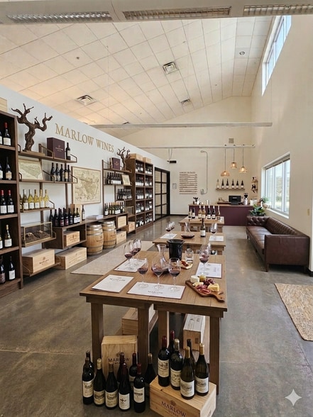 More Photos Of 4750 S 44th Pl, Phoenix Research And Development For Lease