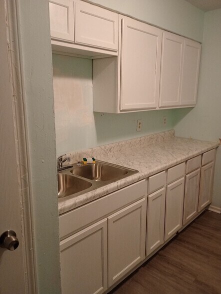More Photos Of 1744 N Graham Rd, Memphis Apartments For Sale