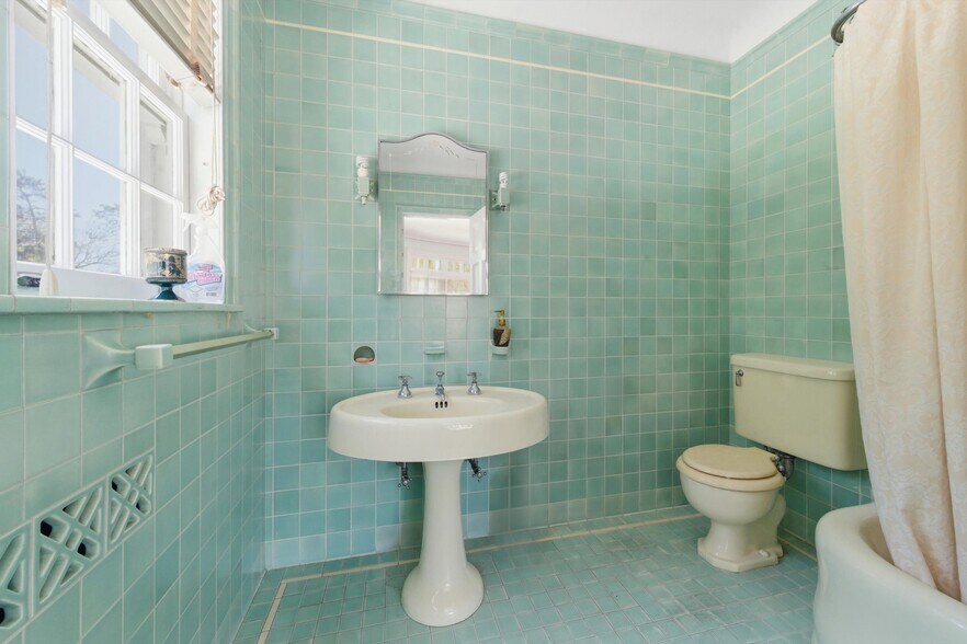 More Photos Of 2255 Ballston Ave, Saratoga Springs Restaurant For Sale