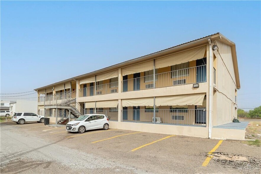 More Photos Of 2418 S Cage Blvd, Pharr Hospitality For Sale