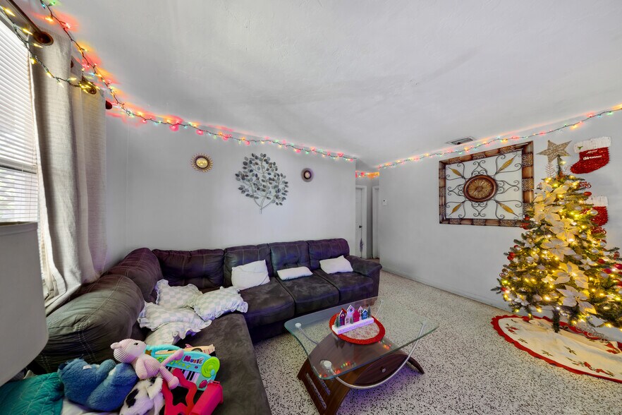More Photos Of 3126 NW 28th St, Miami Apartments For Sale