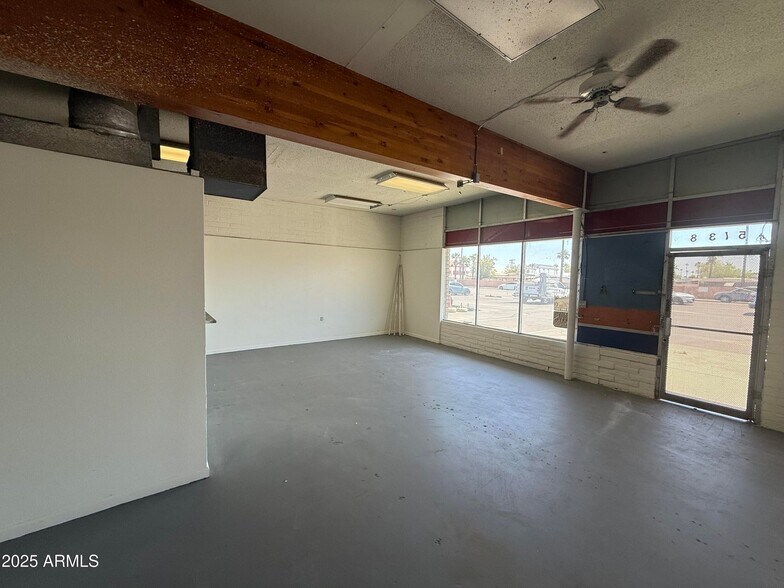 More Photos Of 5138 W Camelback Rd, Glendale Freestanding For Lease
