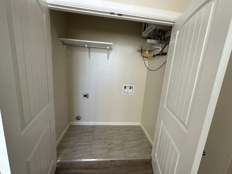 More Photos Of 1912 11th St, Wichita Falls Apartments For Sale