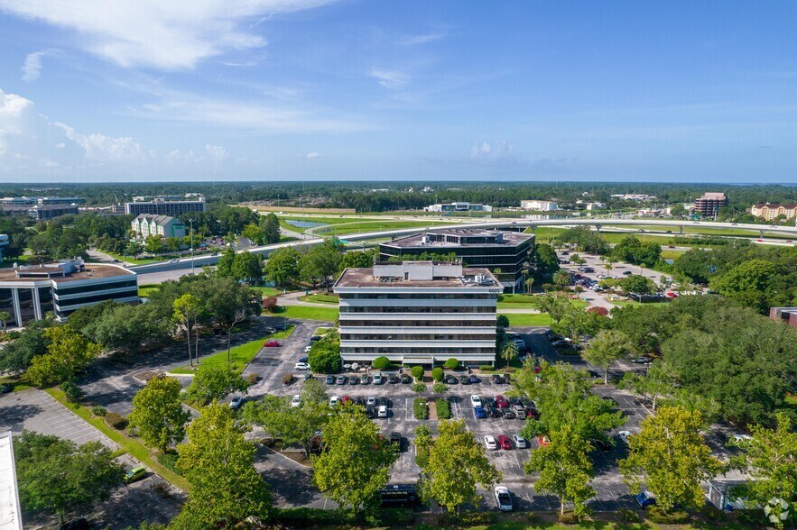 More Photos Of 6620 S Southpoint Dr, Jacksonville Office For Sale