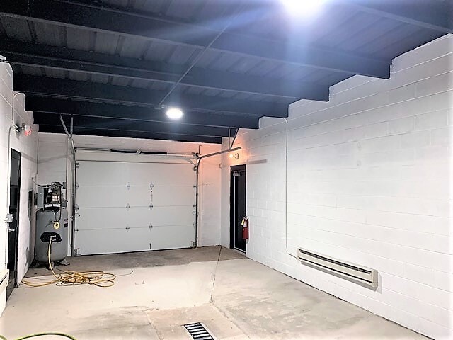 More Photos Of 328 Barney Dr, Joliet Self Storage For Sale
