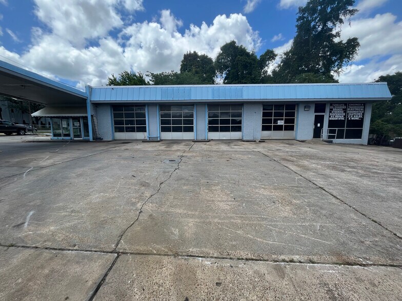 More Photos Of 208 W Tennessee St, Tallahassee Auto Repair For Lease