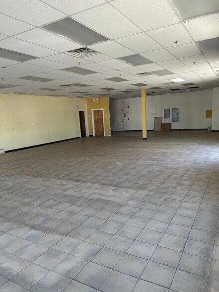 More Photos Of 301-305 Main St, Butler Storefront For Lease