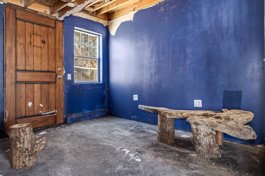 More Photos Of 825 (AKA 45200) Port rd, Point Arena Marina For Sale