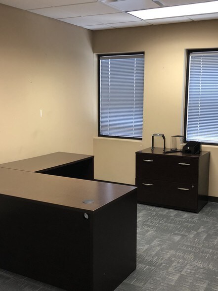More Photos Of 330 Pelham Rd, Greenville Medical For Lease