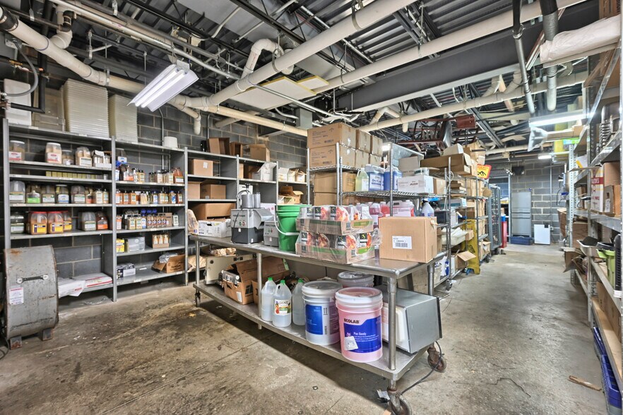 More Photos Of 589 Salem Rd, Etters Restaurant For Sale