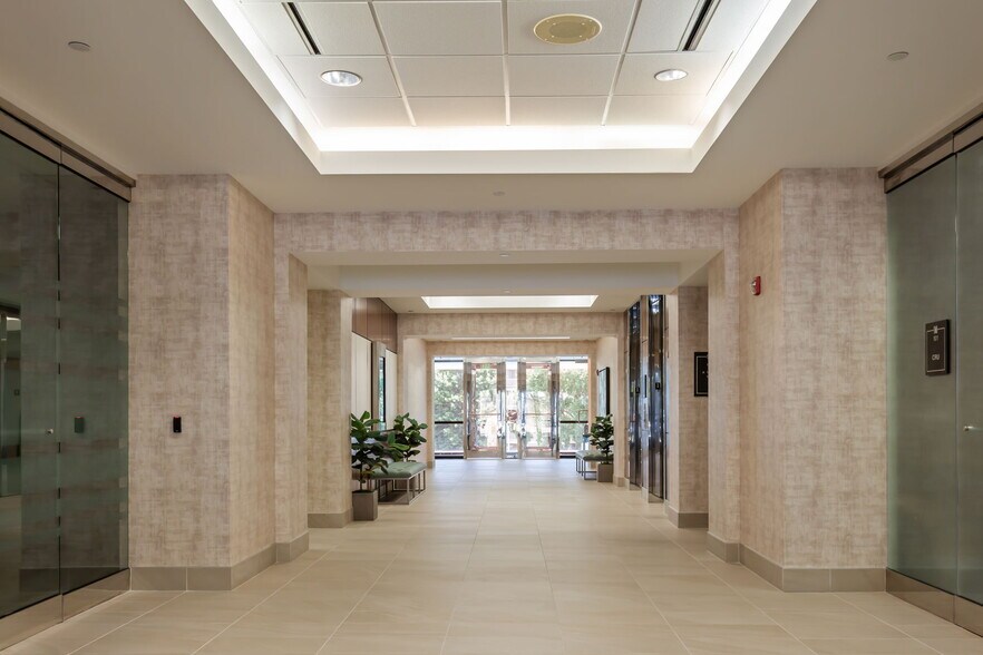 More Photos Of 5565 Centerview Dr, Raleigh Office For Lease