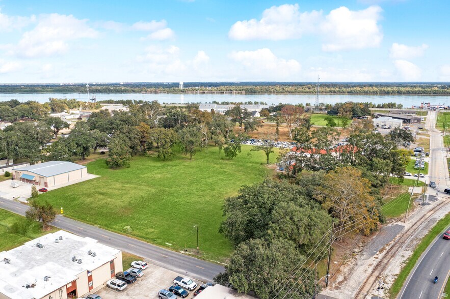 More Photos Of 101 E 3rd Street, Belle Chasse Land For Sale