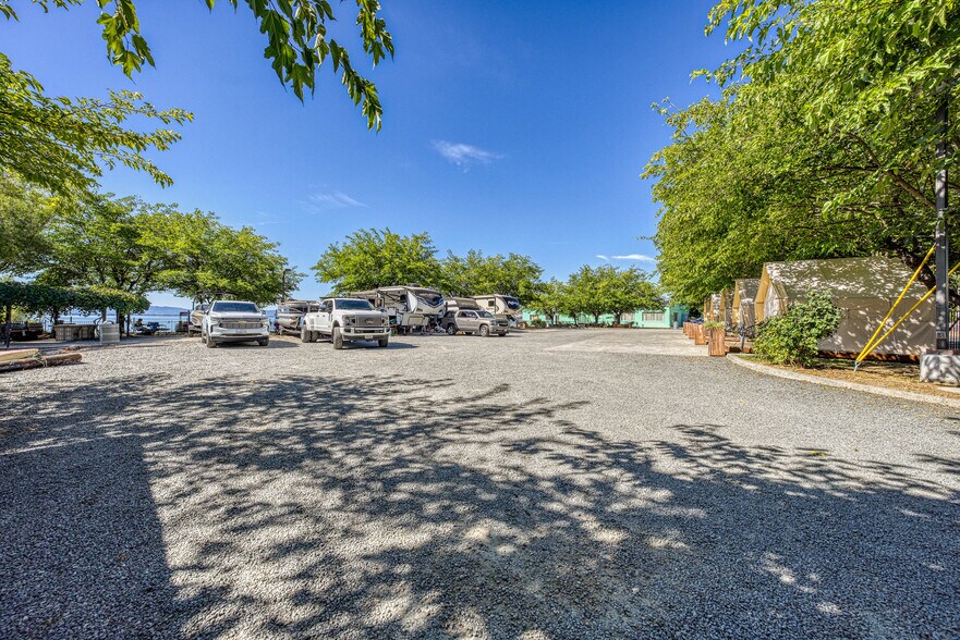 More Photos Of 2985 Lakeshore Blvd, Upper Lake Manufactured Housing Mobile Home Park For Sale