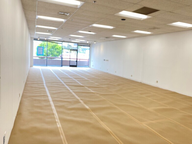 More Photos Of 11870 Santa Monica Blvd, Santa Monica Unknown For Lease