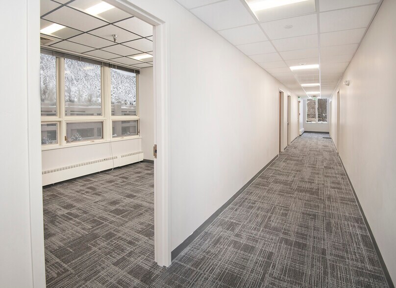 More Photos Of 48 E Beaver Creek Blvd, Avon Office For Lease