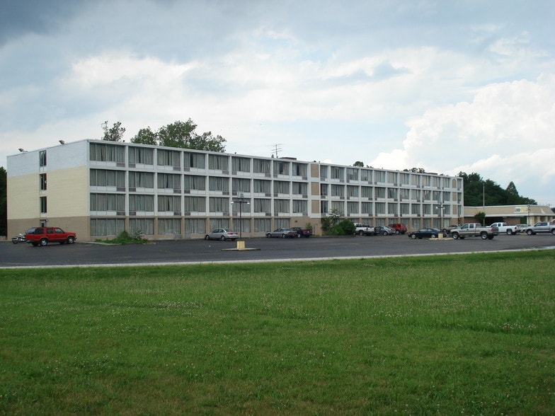 More Photos Of 70 Private Road 302, South Point Hospitality For Sale
