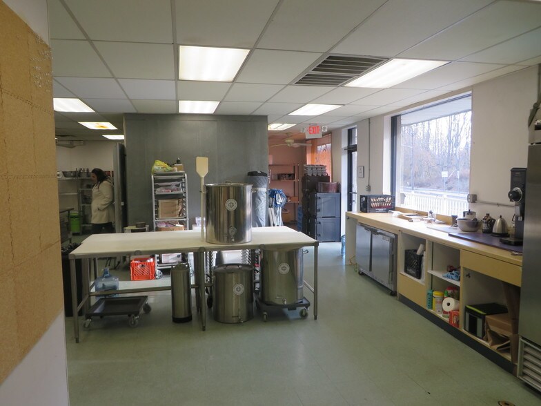 More Photos Of 30 S Doughty Ave, Somerville Apartments For Lease