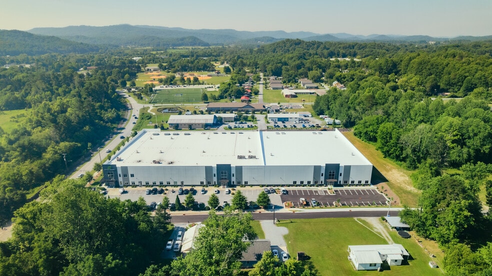 More Photos Of 63 Welcome St, Brevard Manufacturing For Lease