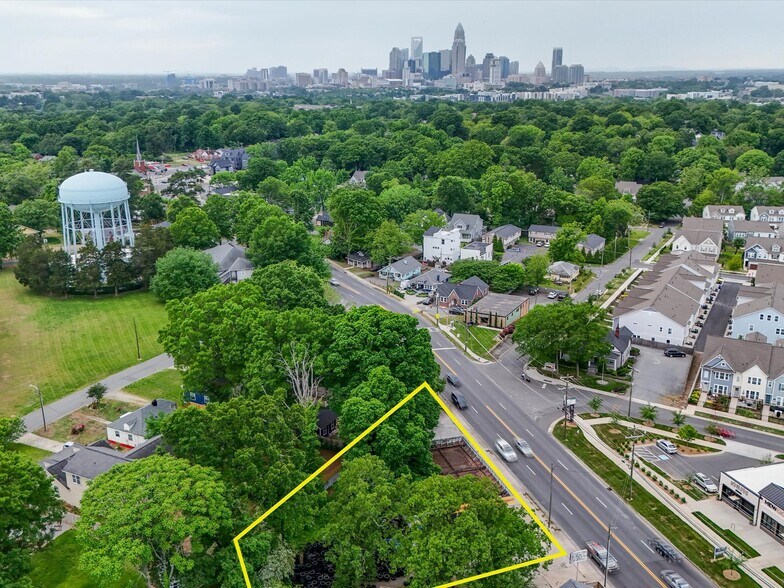 More Photos Of 2522-2530 The Plz, Charlotte Land For Sale