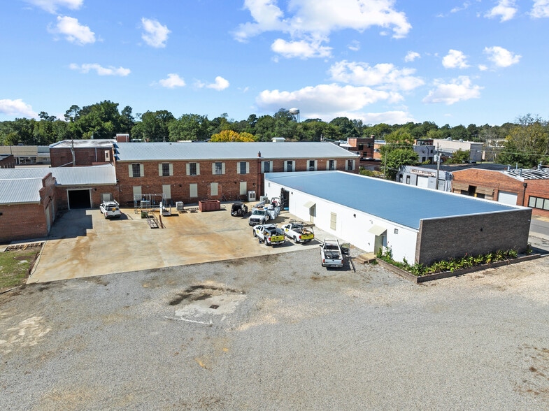 More Photos Of 122 E Laurel St, Mullins Industrial For Sale