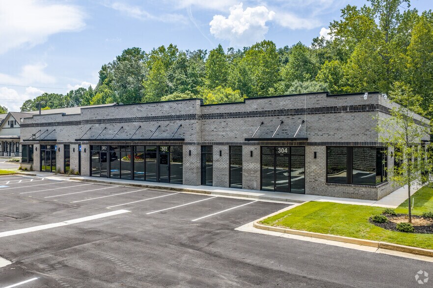 More Photos Of 1300 Upper Hembree Rd, Roswell Unknown For Lease