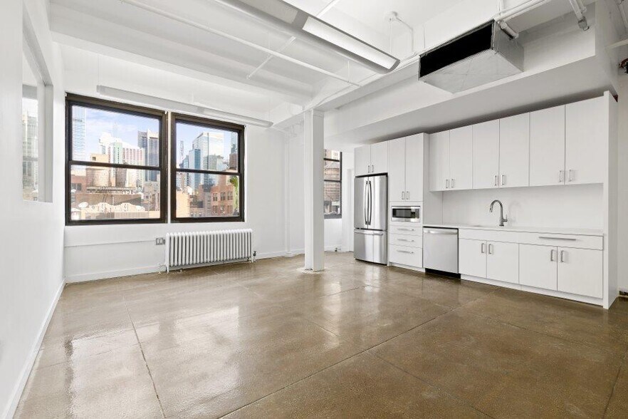 More Photos Of 253 W 35th St, New York Office For Lease