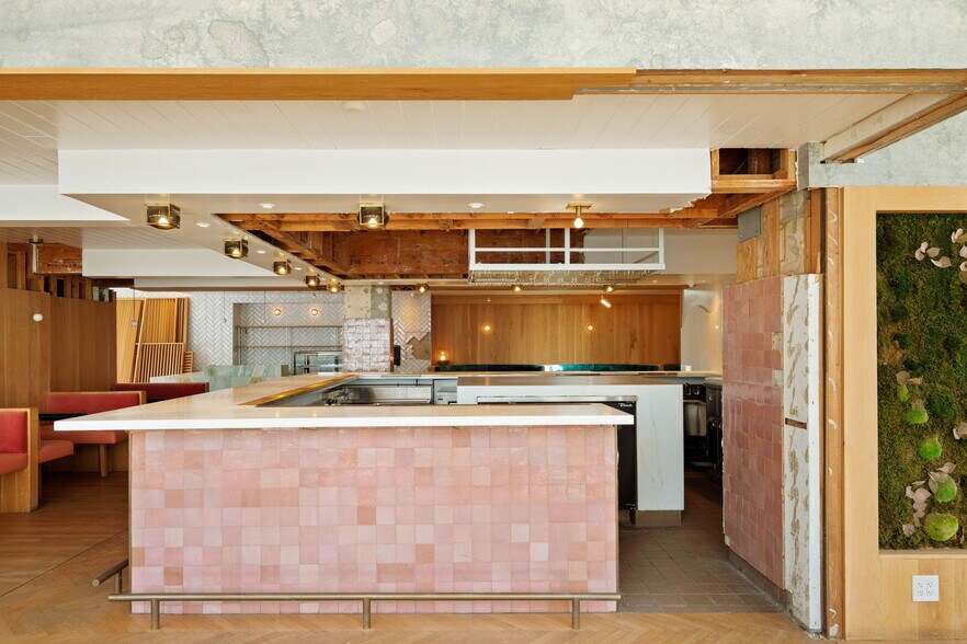 More Photos Of 8768 W Sunset Blvd, West Hollywood General Retail For Sale