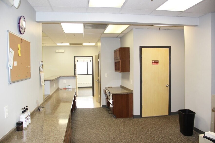 More Photos Of 970 N Broadway, Yonkers Medical For Lease