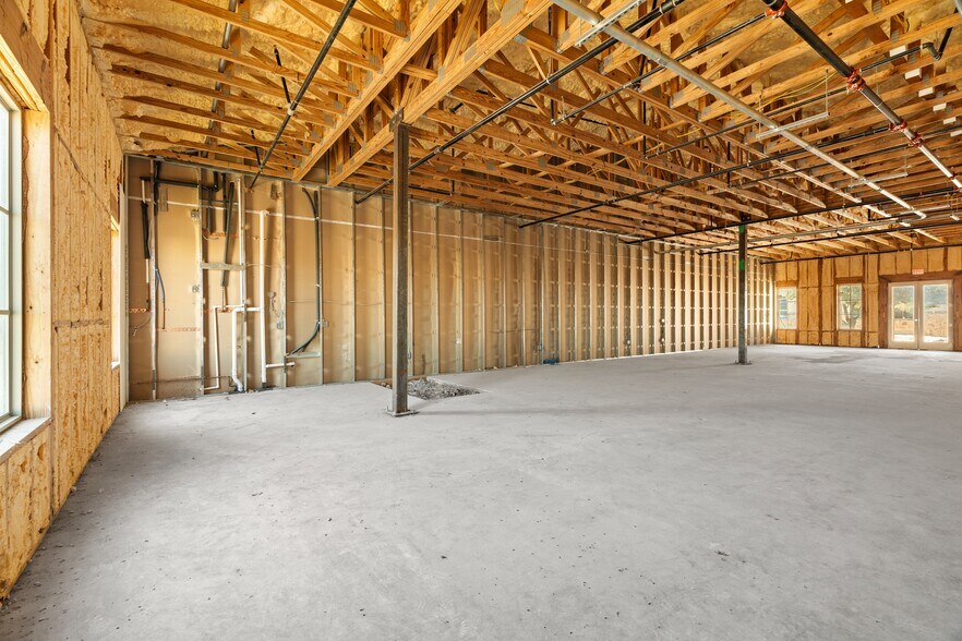 More Photos Of E 181 E BB Fielder Rd Suite 300, Weatherford Medical For Lease