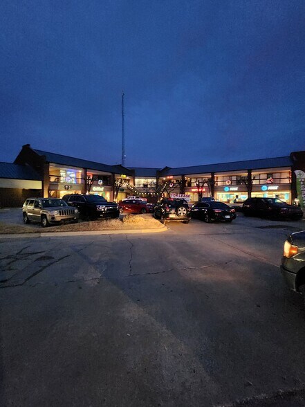 More Photos Of 2728 Williams Ave, Woodward General Retail For Lease