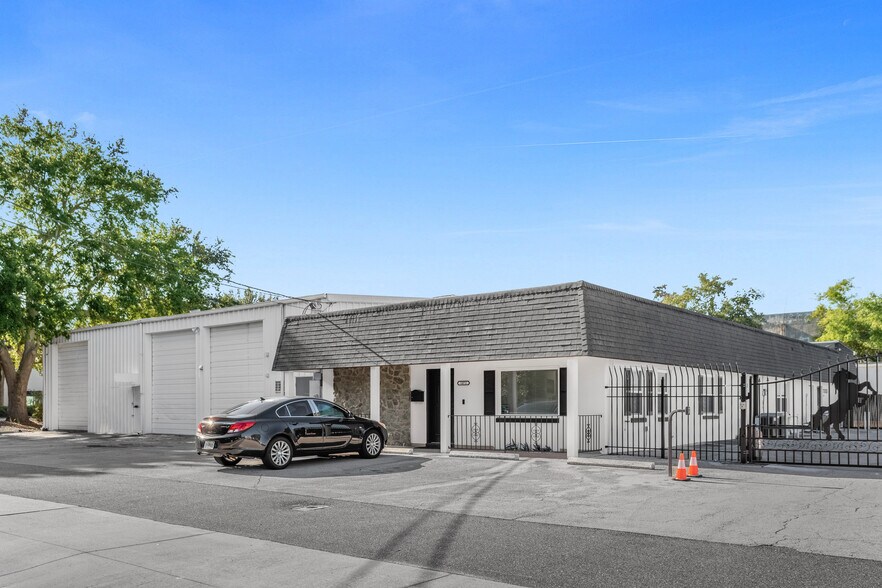 More Photos Of 1075 Orienta Ave, Altamonte Springs Unknown For Sale