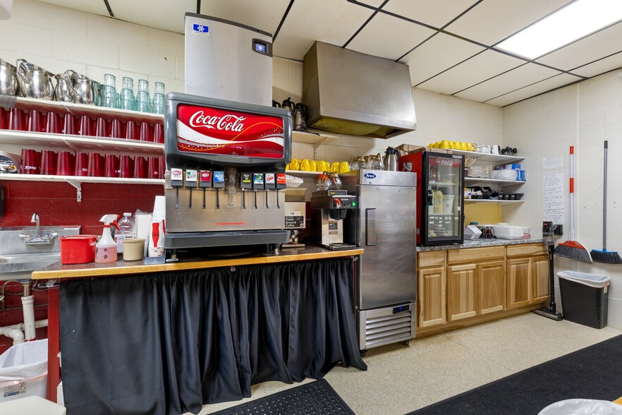 More Photos Of 24 Main st, Three Forks General Retail For Sale