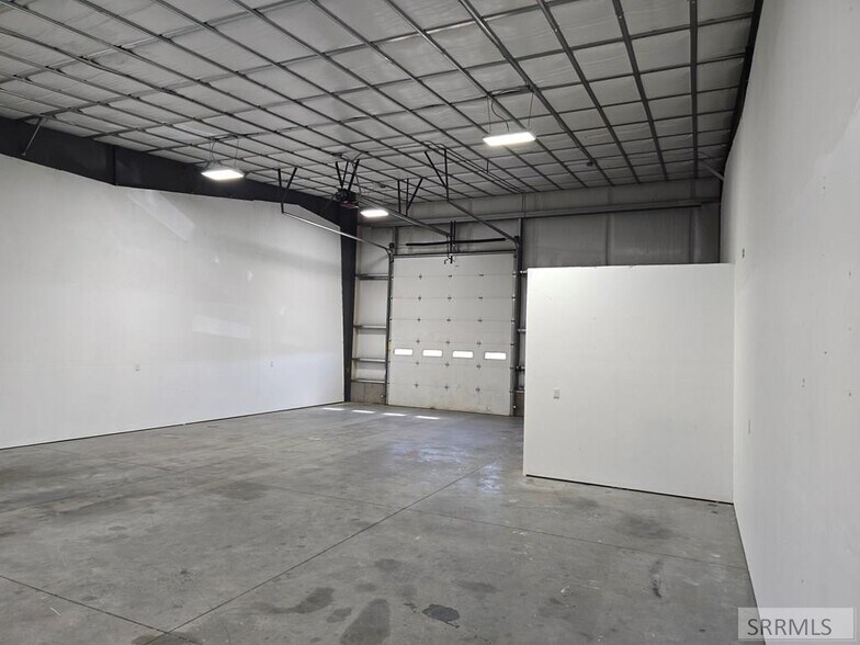 More Photos Of 101 Anderson Rd, Shelley Industrial For Sale