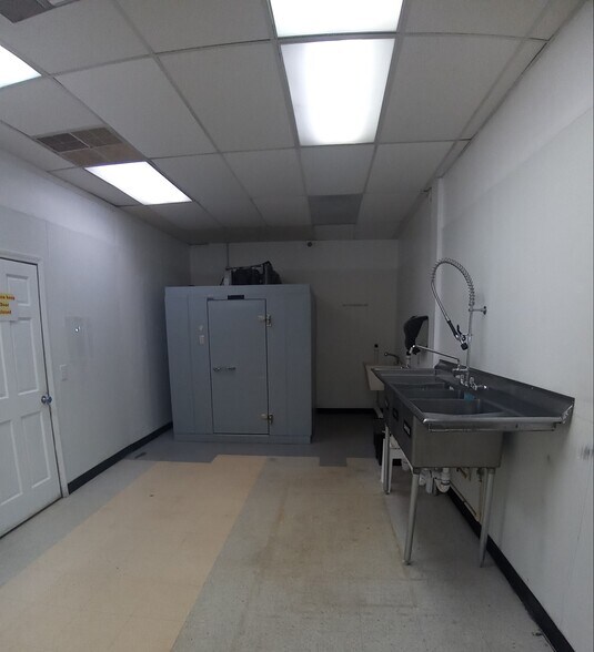 More Photos Of 290-298 E US Highway 20, Michigan City Storefront Retail Office For Lease