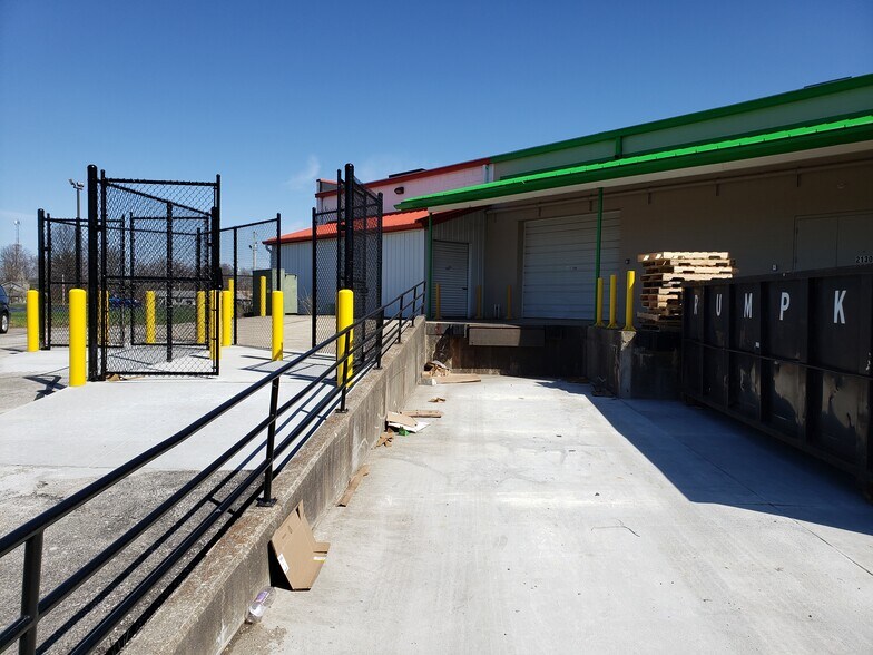 More Photos Of 2110-2130 N State Highway 7, North Vernon Freestanding For Lease