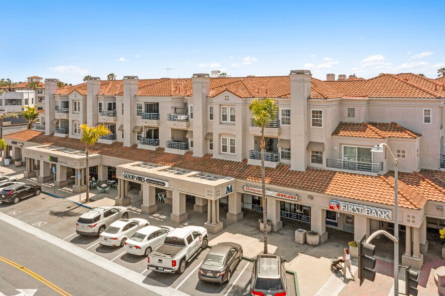 More Photos Of 501 Main St, Huntington Beach Storefront Retail Residential For Lease