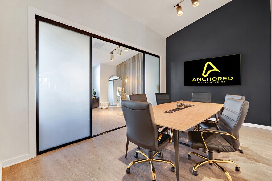 More Photos Of 8301-8323 Cherry Ln, Laurel Medical For Lease