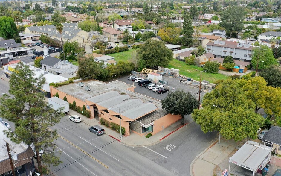 More Photos Of 1245 E Walnut St, Pasadena Medical For Sale