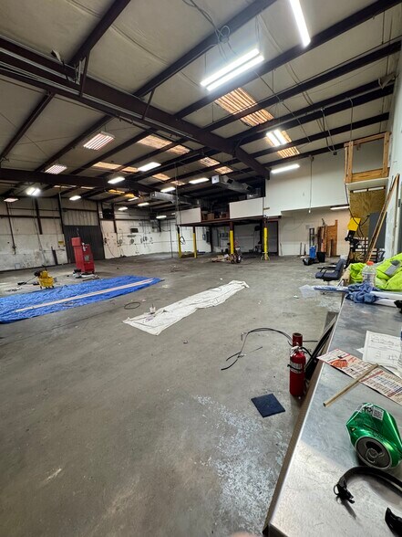 More Photos Of 8765 Old Craft Rd, Olive Branch Light Manufacturing For Lease
