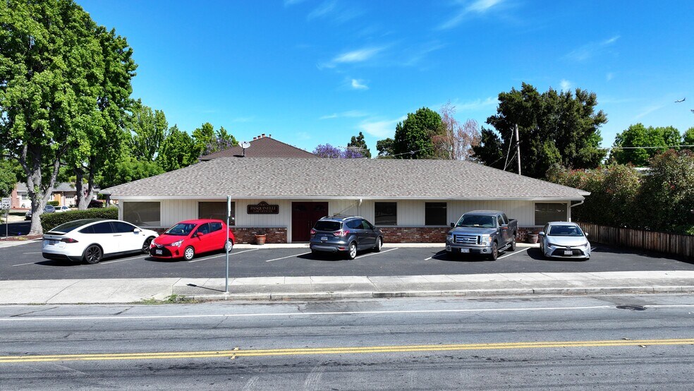 More Photos Of 841-843 Malone Rd, San Jose Office For Sale