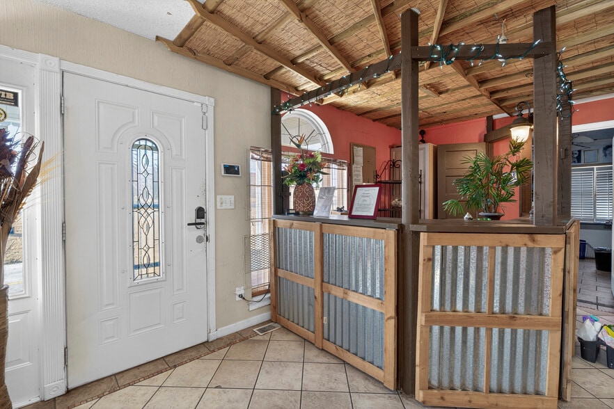 More Photos Of 4849 Mercer University Dr, Macon-Bibb Storefront For Sale