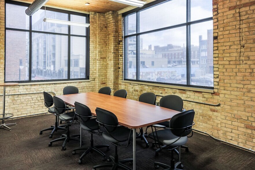 More Photos Of 111 Commerce Ave SW, Grand Rapids Schools For Sale