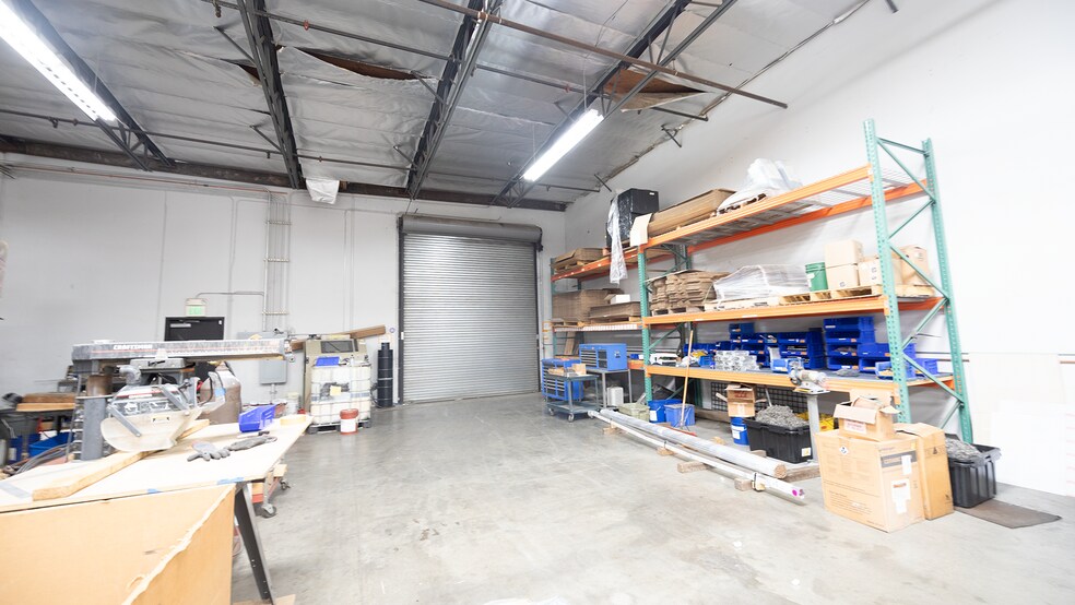 More Photos Of 555 N Main St, Riverside Manufacturing For Sale