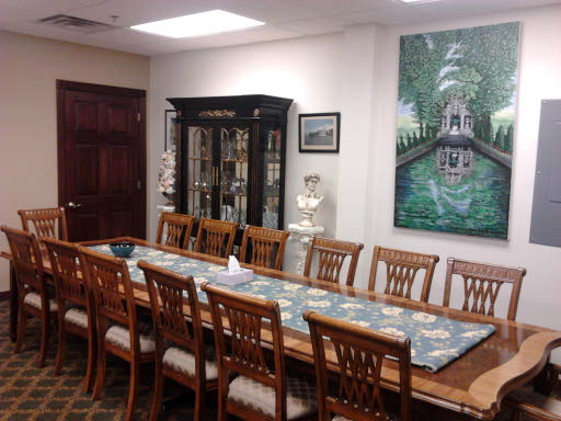 More Photos Of 815 John St, Evansville Light Distribution For Sale