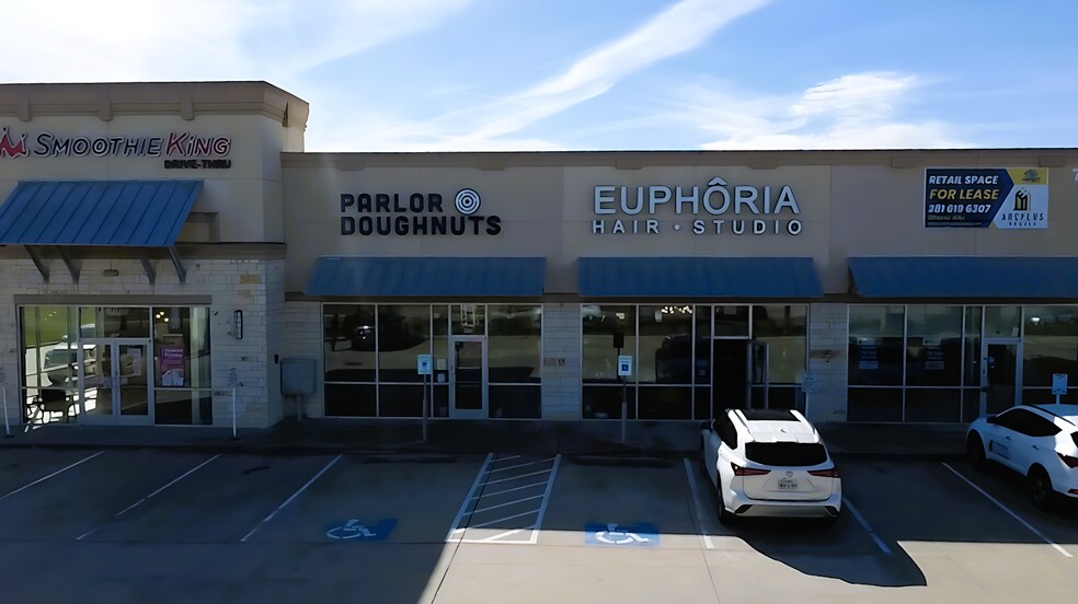Primary Photo Of 7810 W Grand Pky S, Richmond Storefront For Lease
