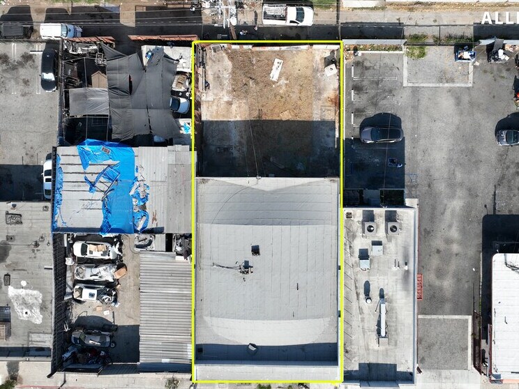 More Photos Of 10209 S Central Ave, Los Angeles Convenience Store For Lease